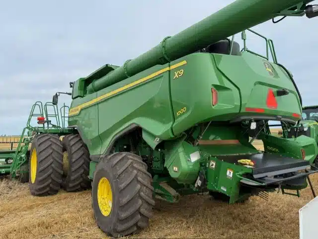 Gallery image 2 for 2024 John Deere X9 1000 Combine