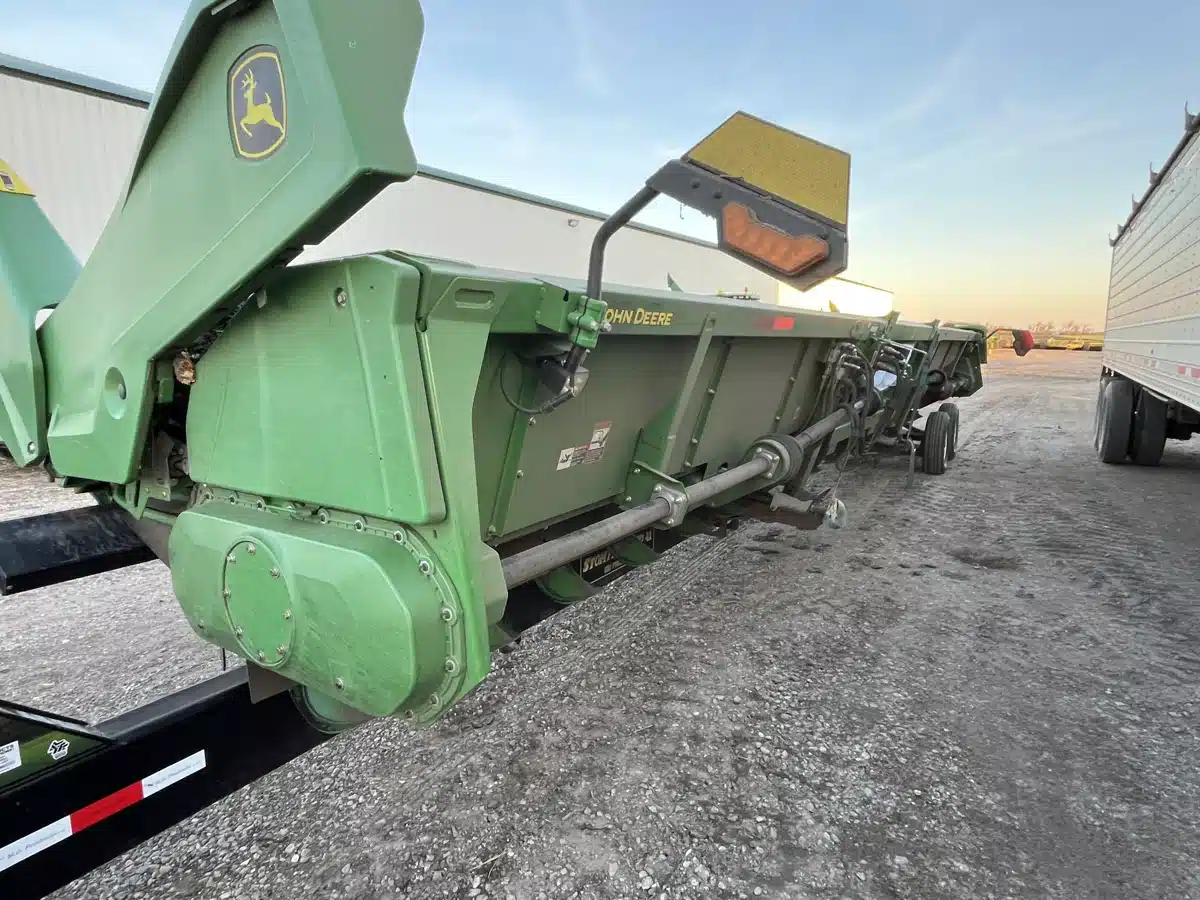 Gallery image 2 for Used 2023 John Deere C18R Header - Row Crop