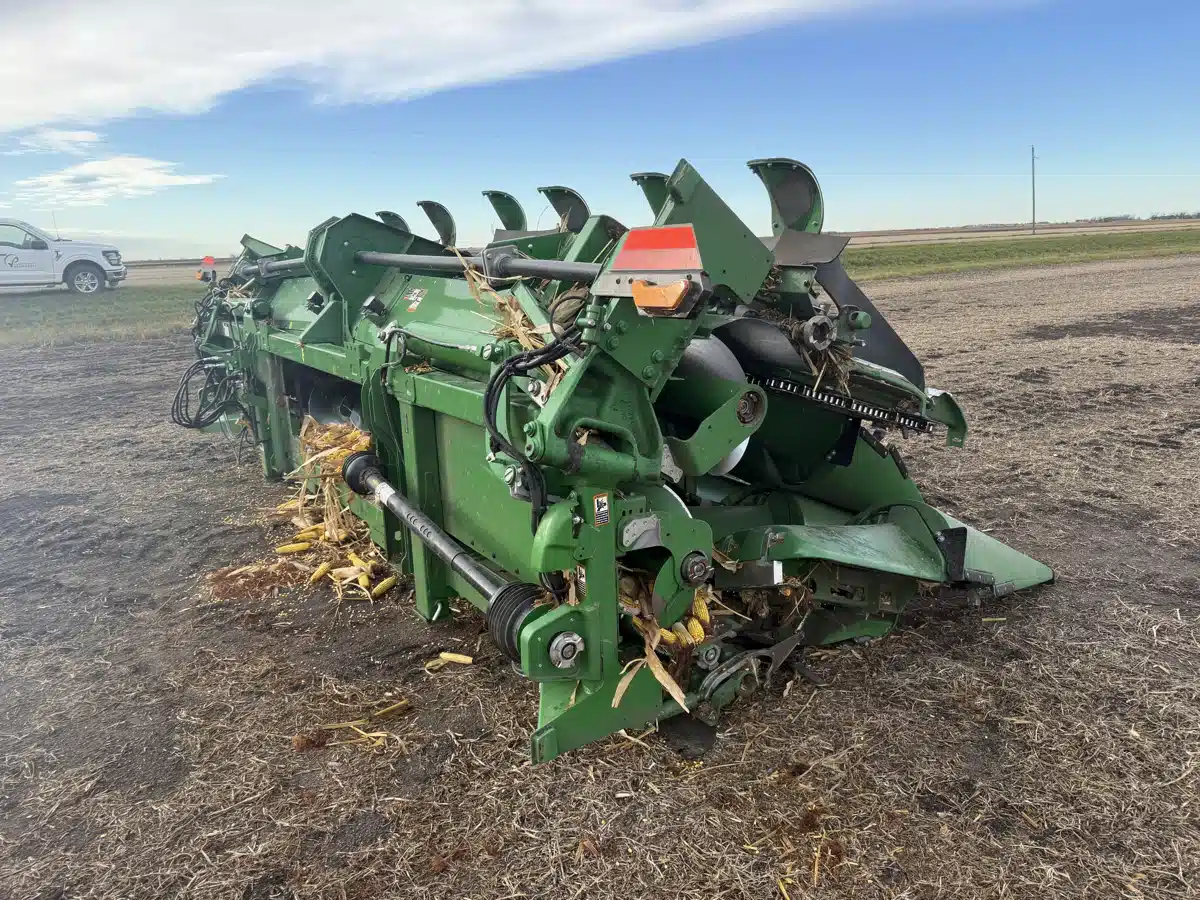 Gallery image 2 for 2022 John Deere C16F Header - Row Crop