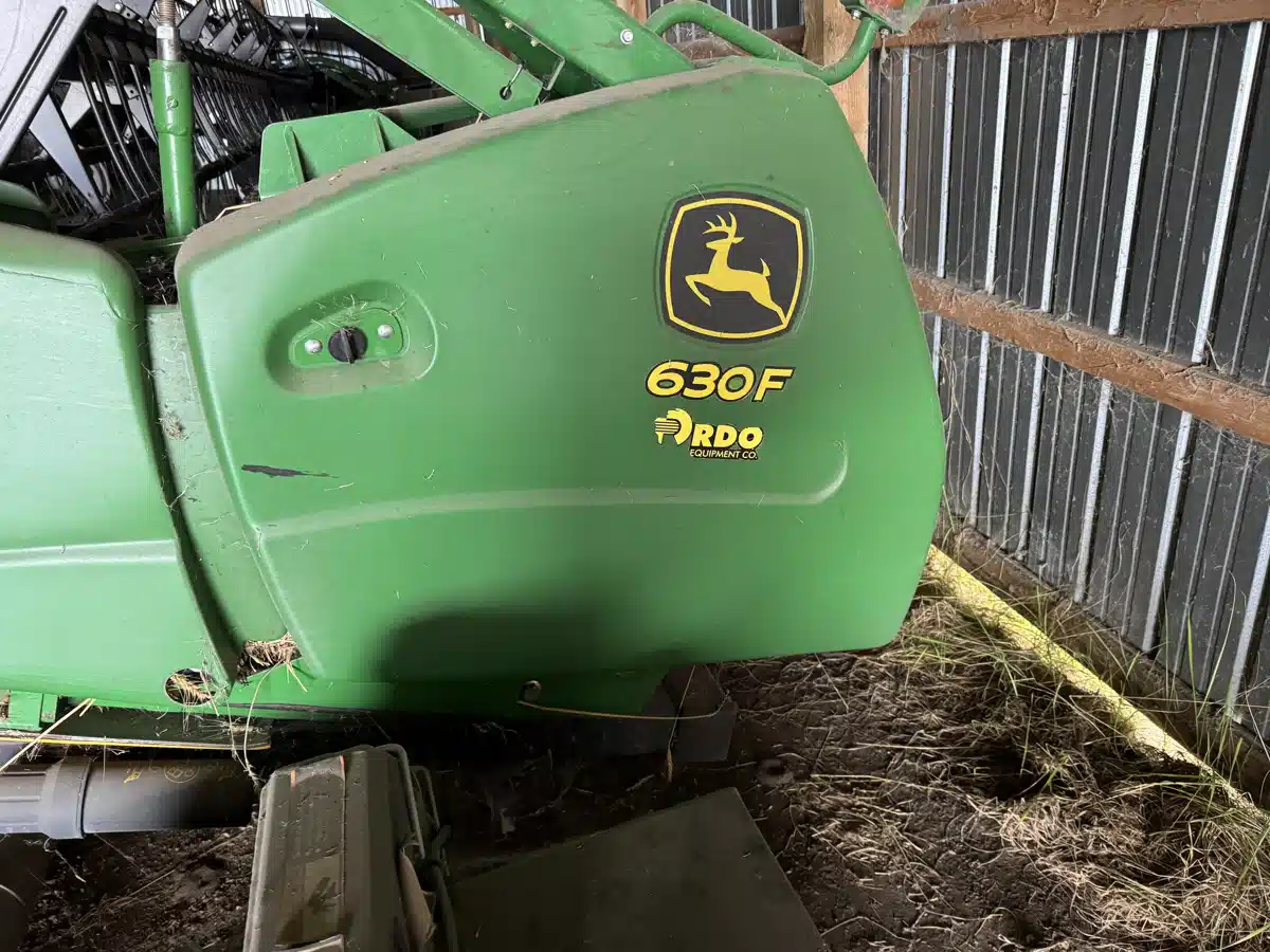 Used 2011 John Deere 630F Header - Flex