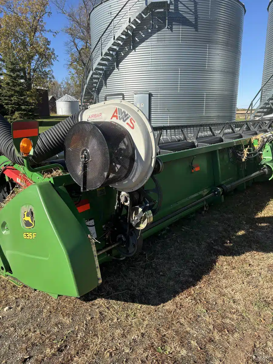 Gallery image 1 for Used 2018 John Deere 635F Header - Flex