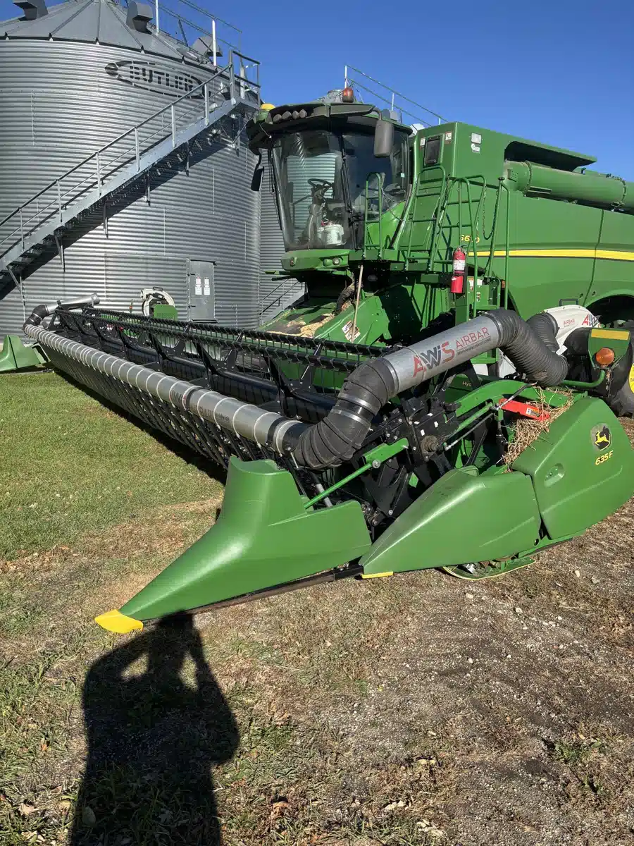 Gallery image 2 for Used 2018 John Deere 635F Header - Flex