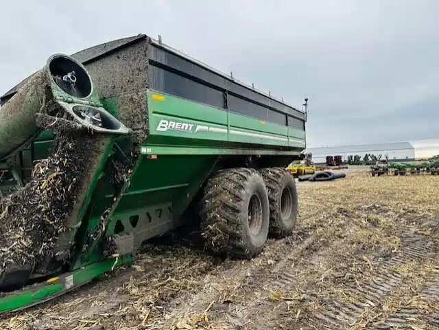 Used 2015 Brent 1596 Grain Cart