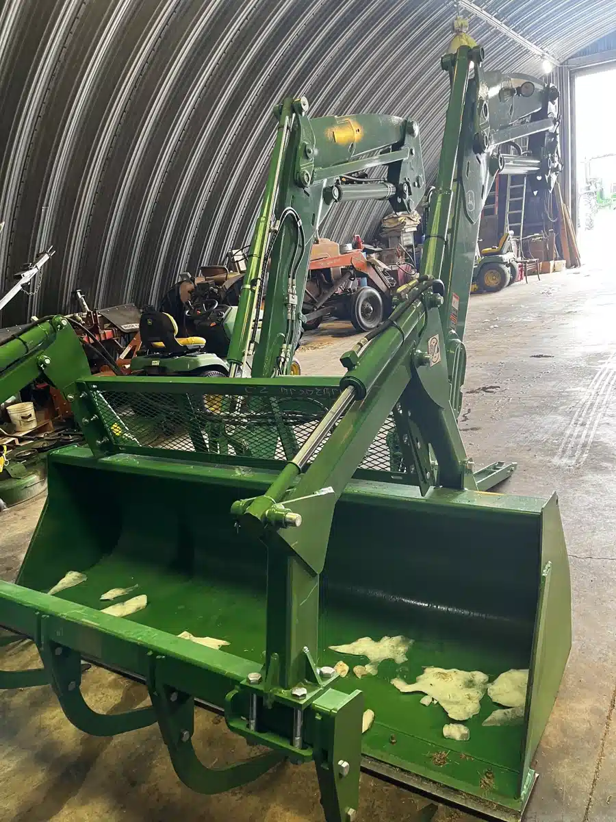 Used 2019 John Deere 680R Front End Loader