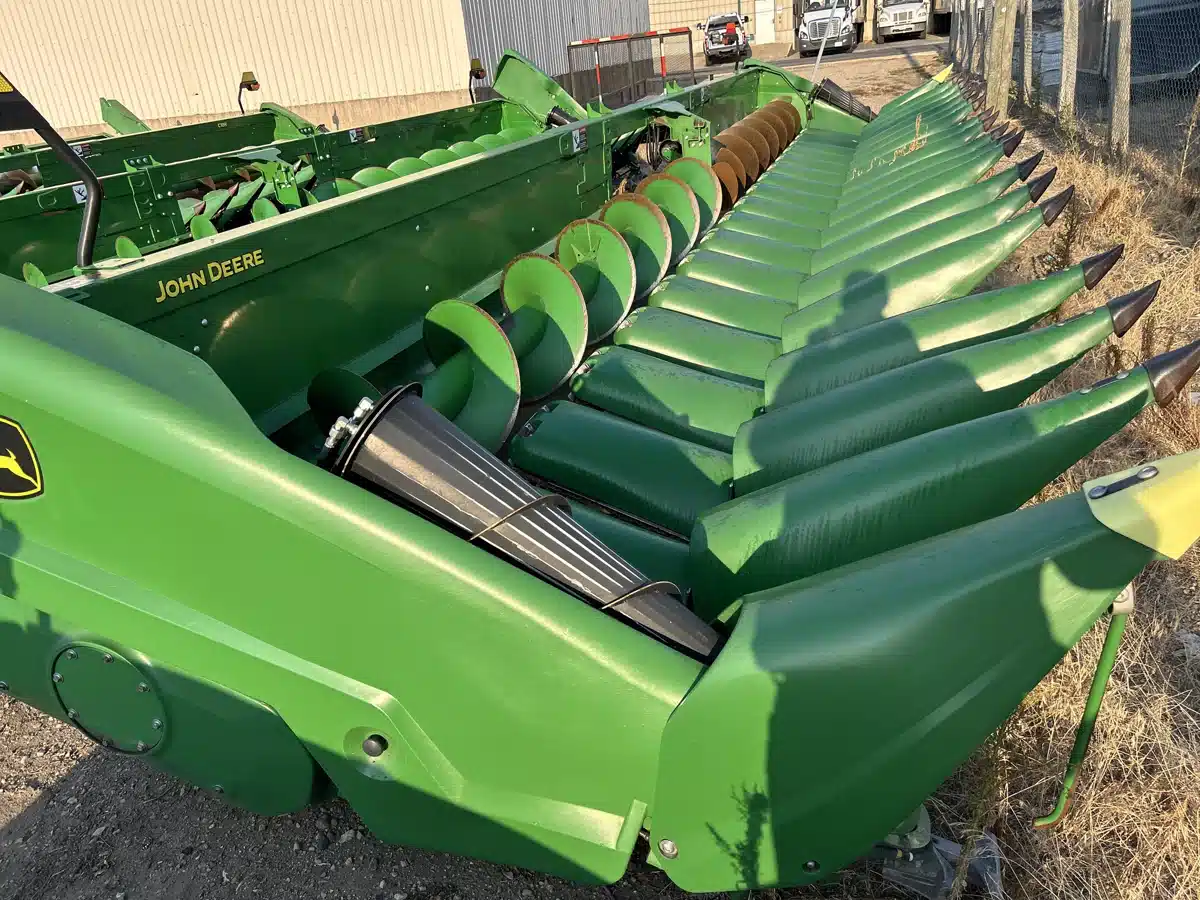 Photo de la Galerie 2 pour 2023 John Deere C18R Nez - Maïs