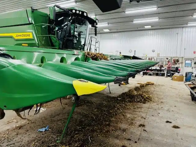 Gallery image 2 for Used 2023 John Deere C18R Header - Row Crop