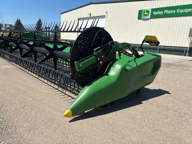 Gallery image 2 for 2021 John Deere RD40F Header - Flex