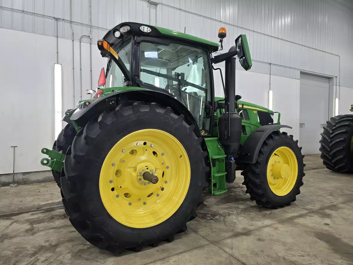 Gallery image 2 for 2023 John Deere 6R 165 Tractor