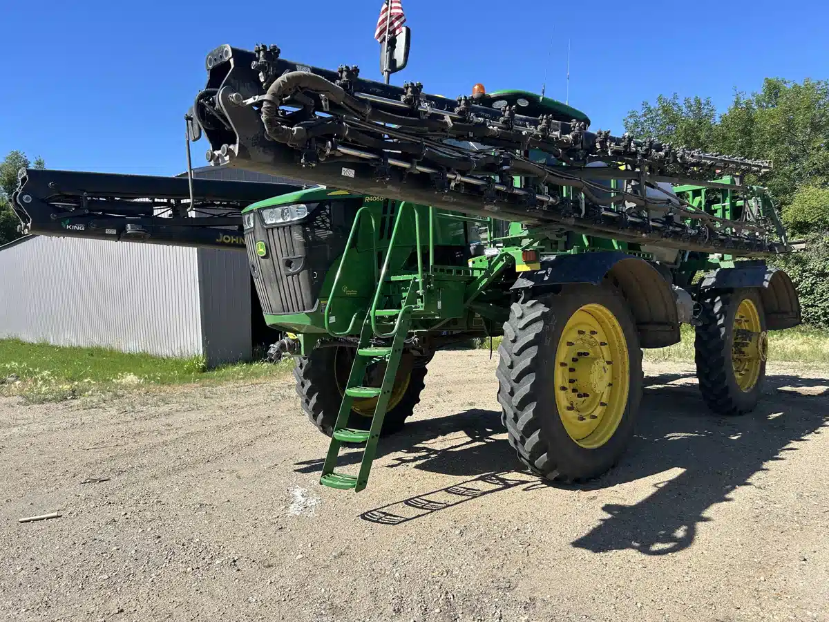 Gallery image 2 for Used 2021 John Deere 4060 Sprayer - Self Propelled