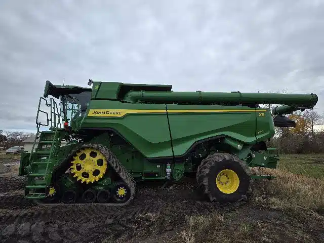 Gallery image 2 for Used 2025 John Deere X9 1100 Combine