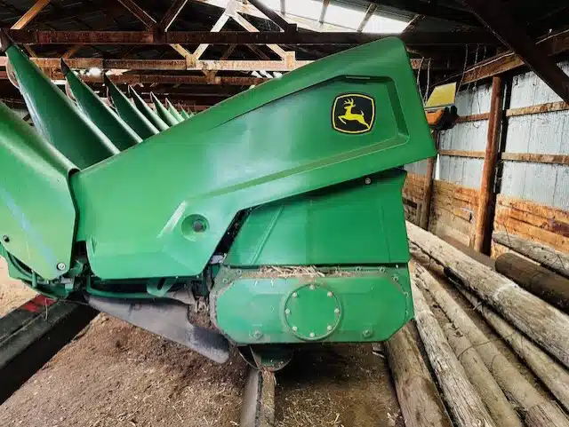 Gallery image 2 for Used 2024 John Deere C12R Header - Row Crop