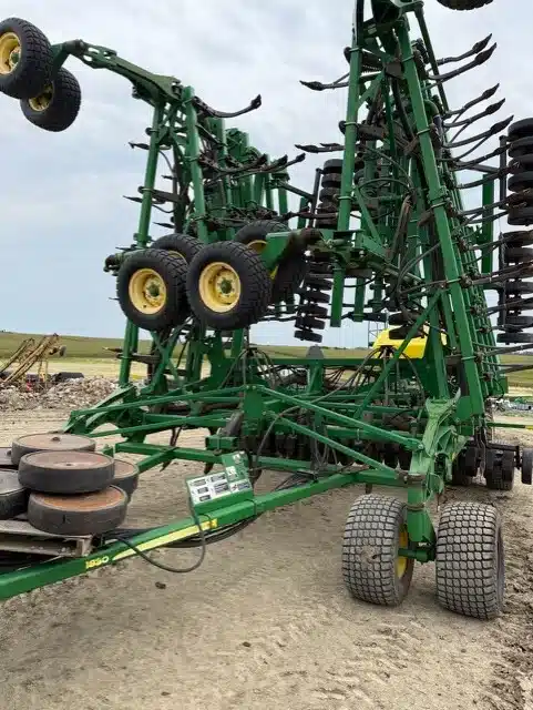 Gallery image 1 for Used 2007 John Deere 1830 Air Drill
