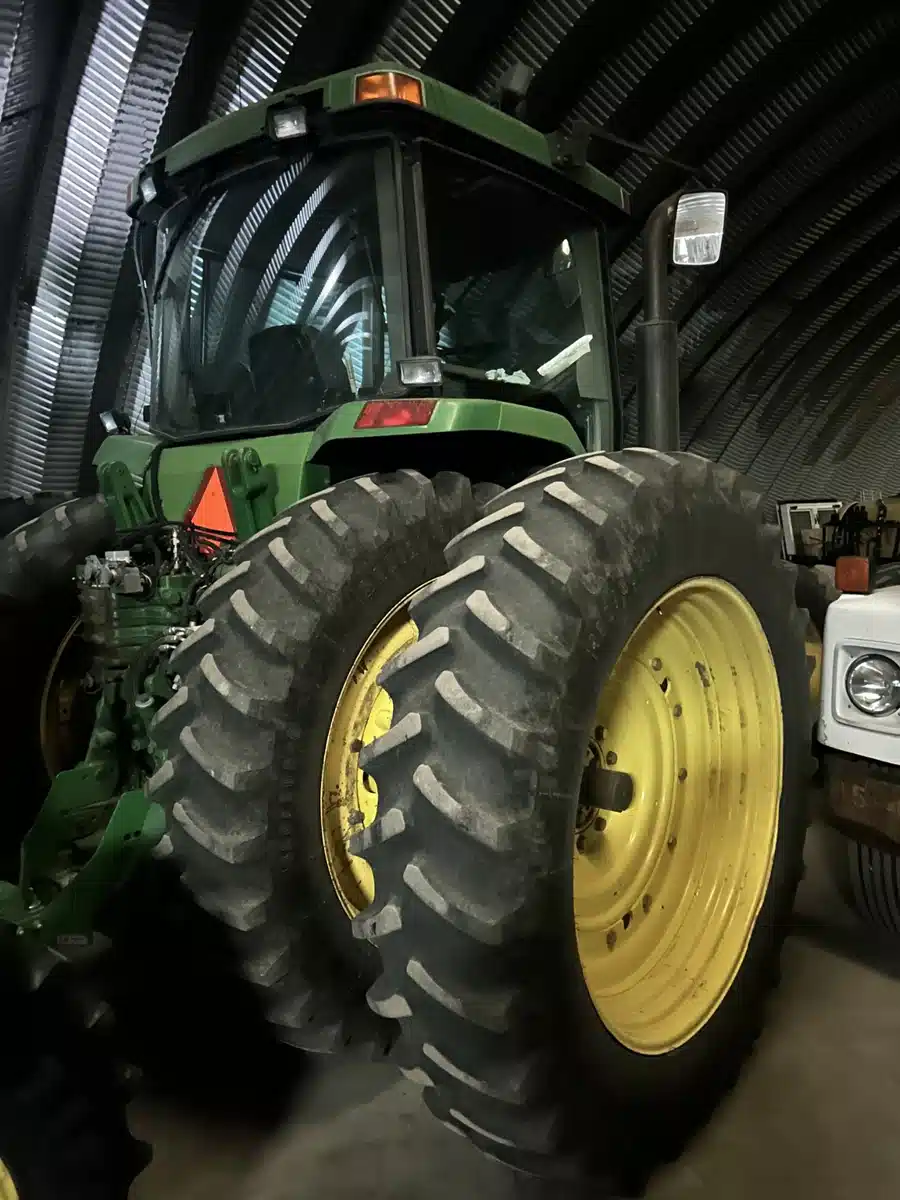 Gallery image 2 for Used 1995 John Deere 8300 Tractor