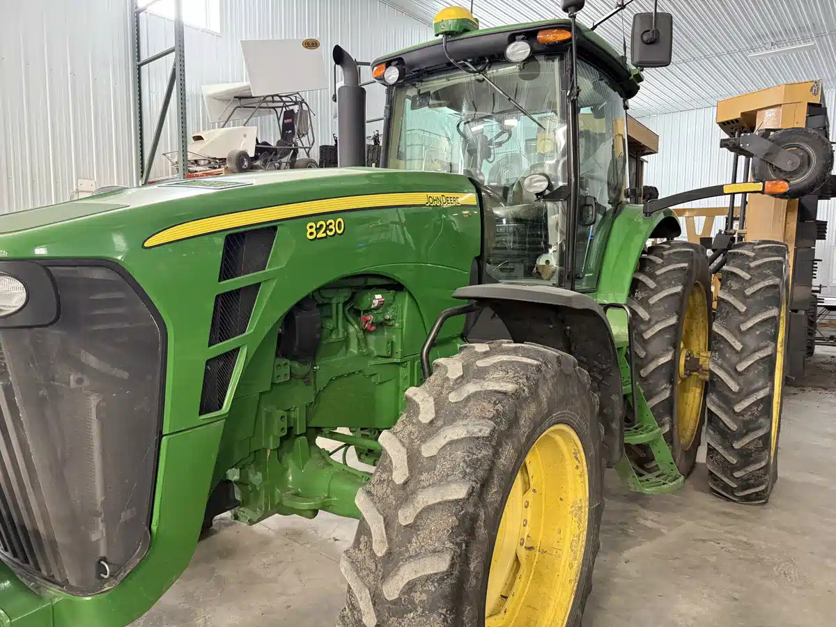 Gallery image 1 for 2008 John Deere 8230 Tractor