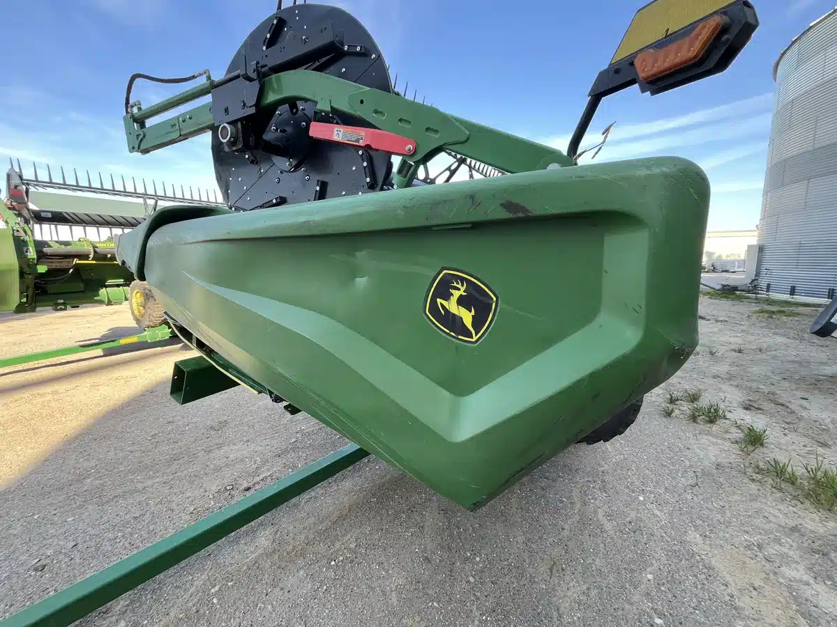 Gallery image 2 for 2023 John Deere HD50F Header - Flex