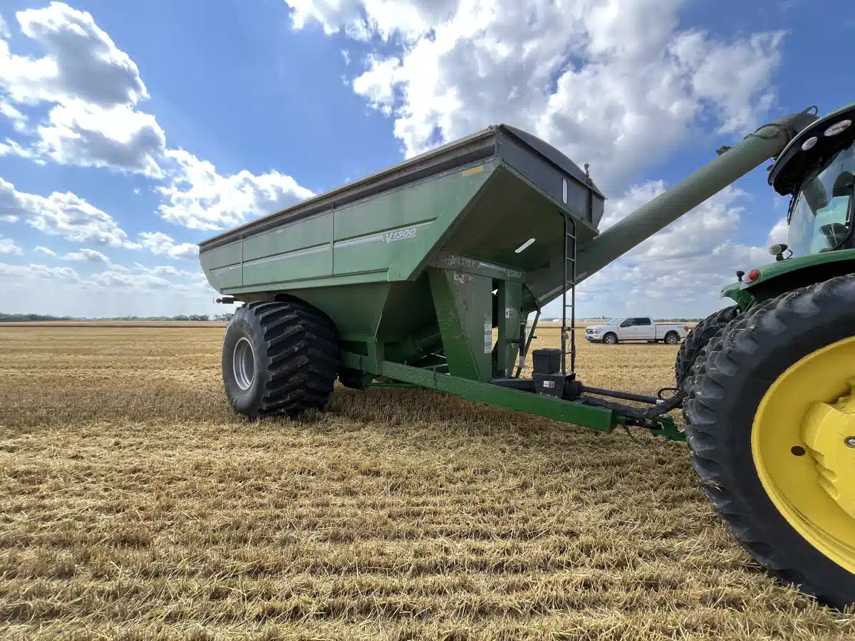 Gallery image 1 for 2020 Brent V1300 Grain Cart