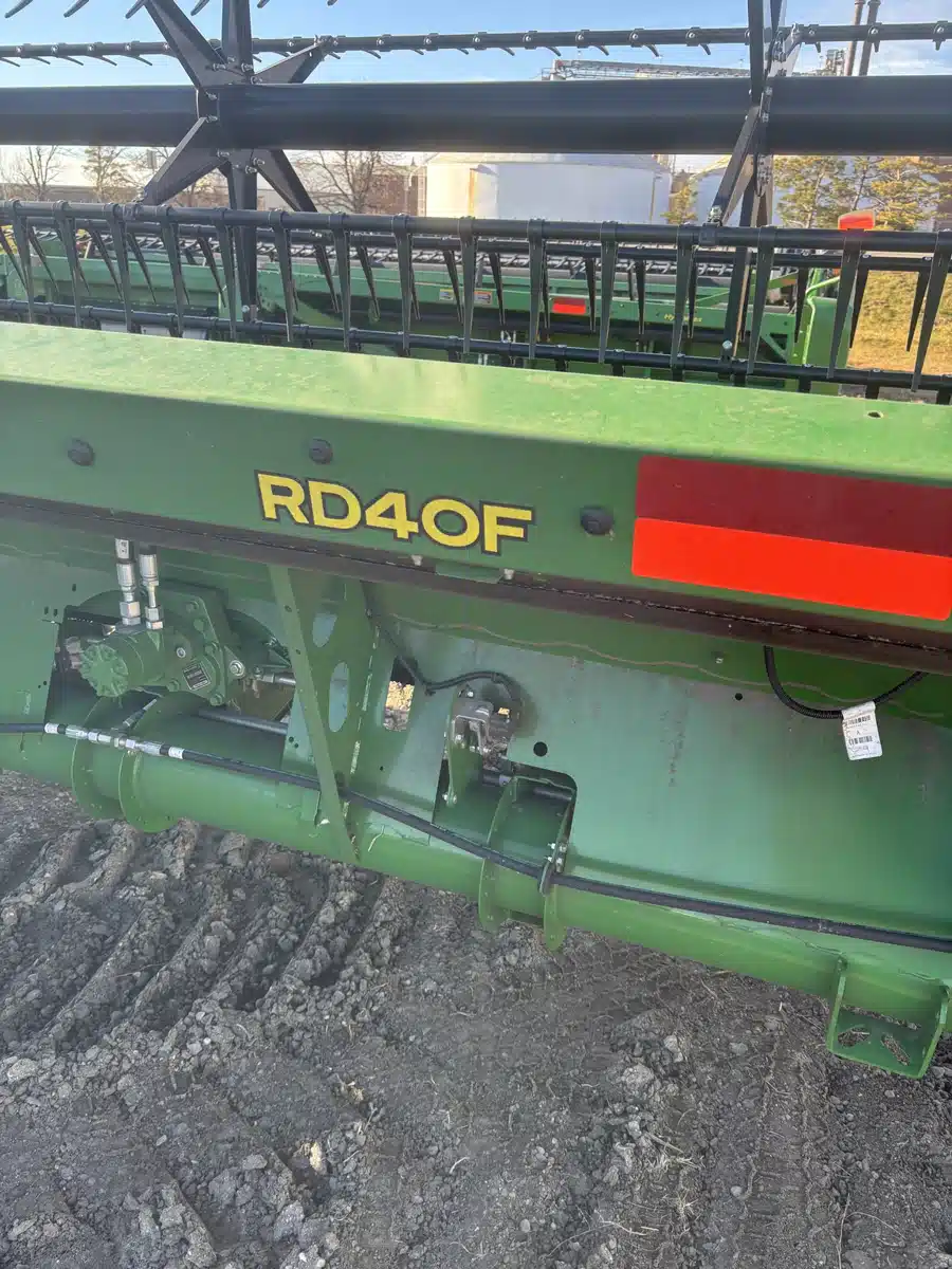Gallery image 1 for 2024 John Deere RD40F Header - Flex