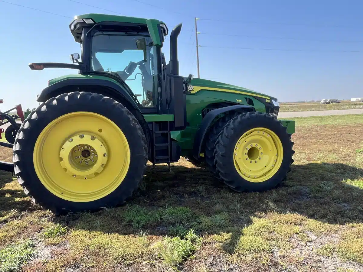 Gallery image 2 for 2023 John Deere 8R 280 Tractor