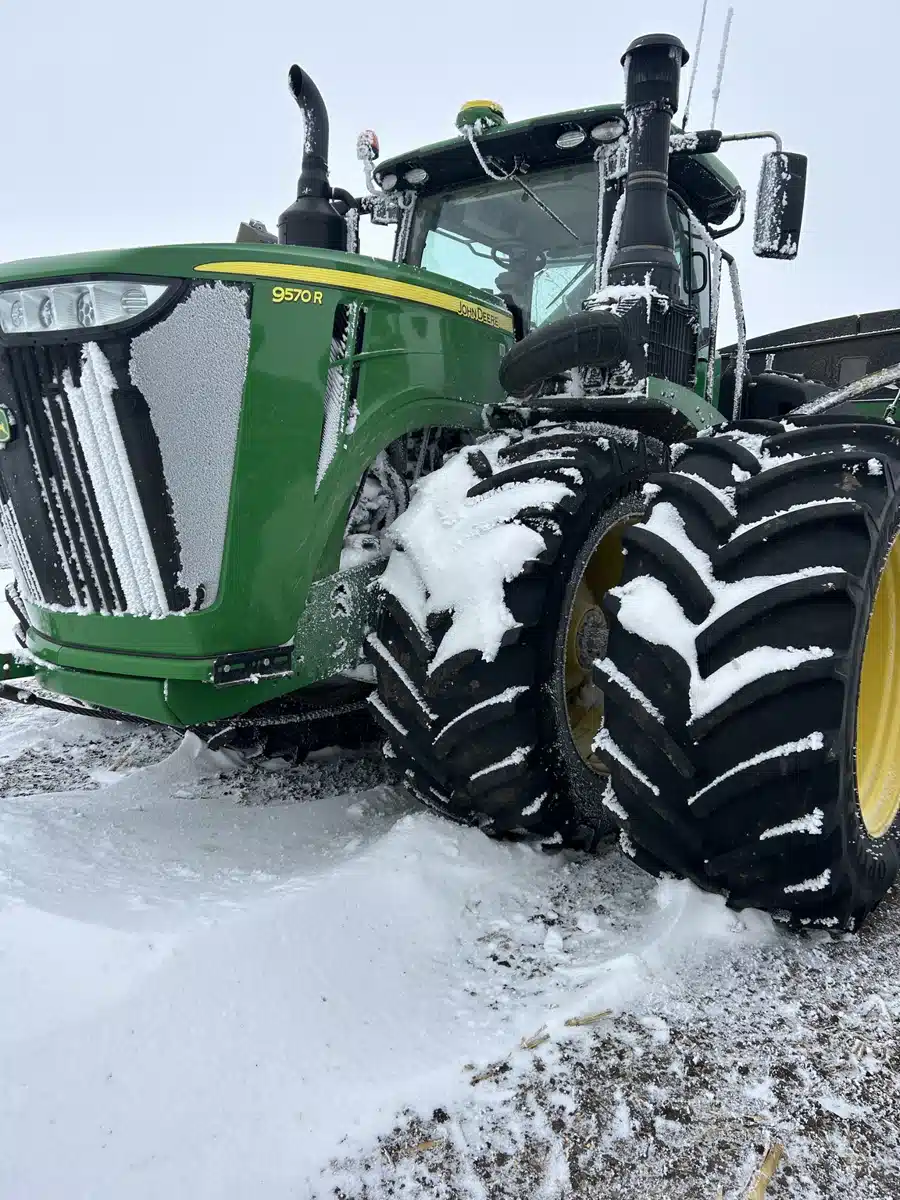 2018 John Deere 9570R Tractor