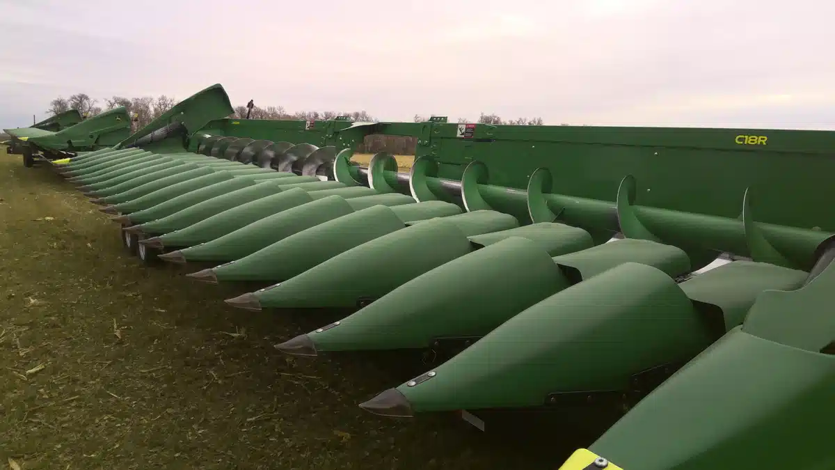 Gallery image 2 for 2023 John Deere C18R Header - Row Crop