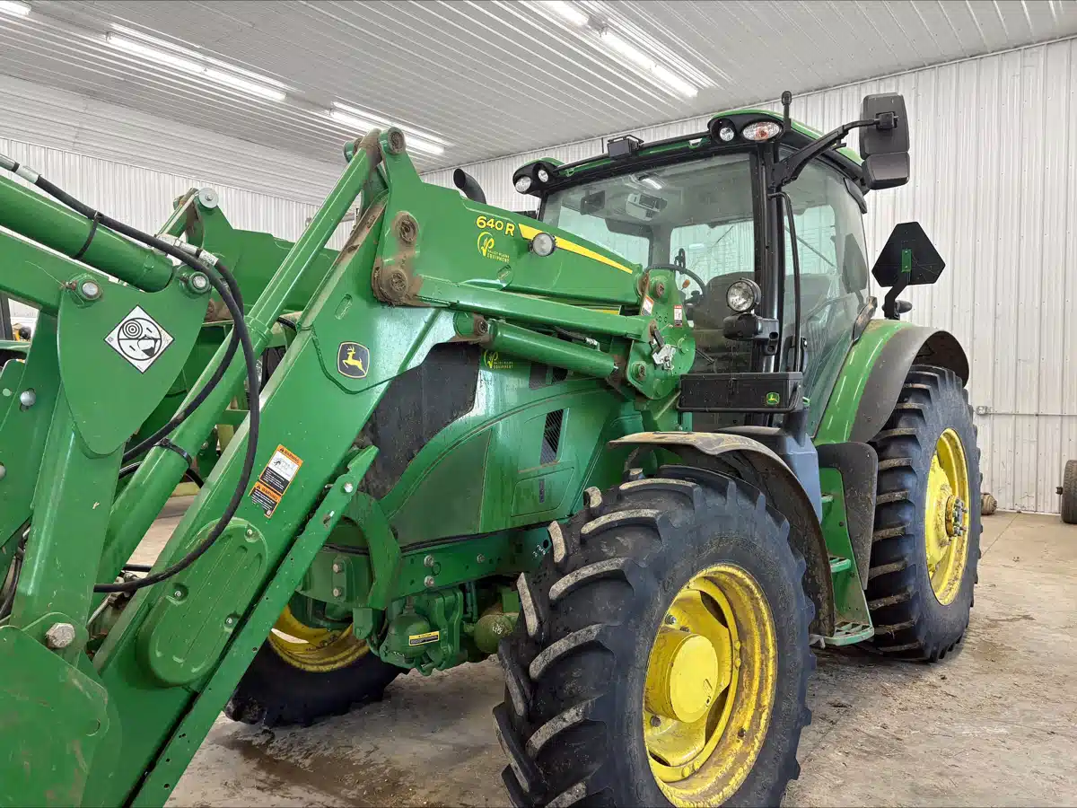 Photo de la Galerie 1 pour 2024 John Deere 6R 145 Tracteur