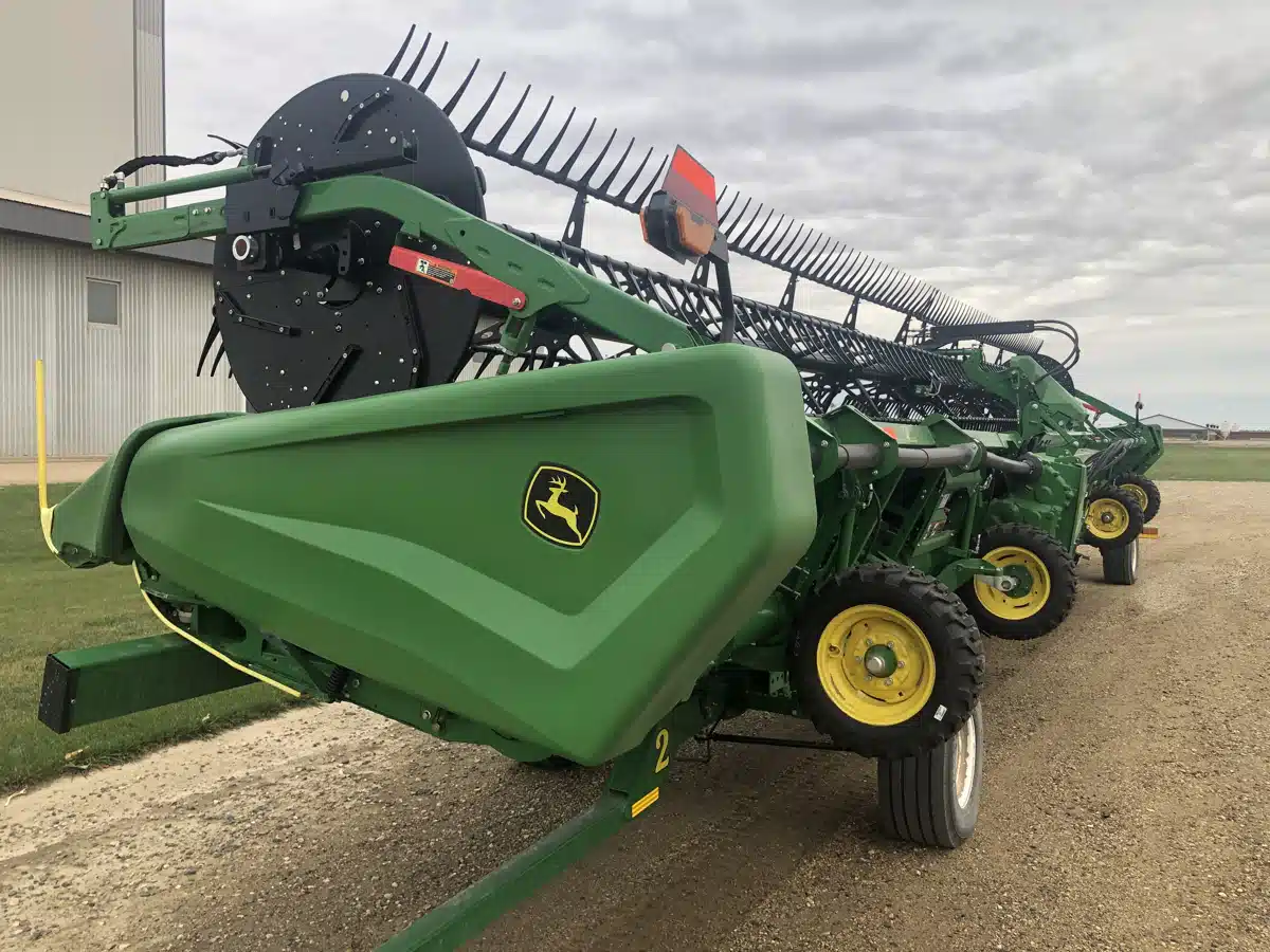 Gallery image 1 for 2024 John Deere HD45F Header - Flex Draper