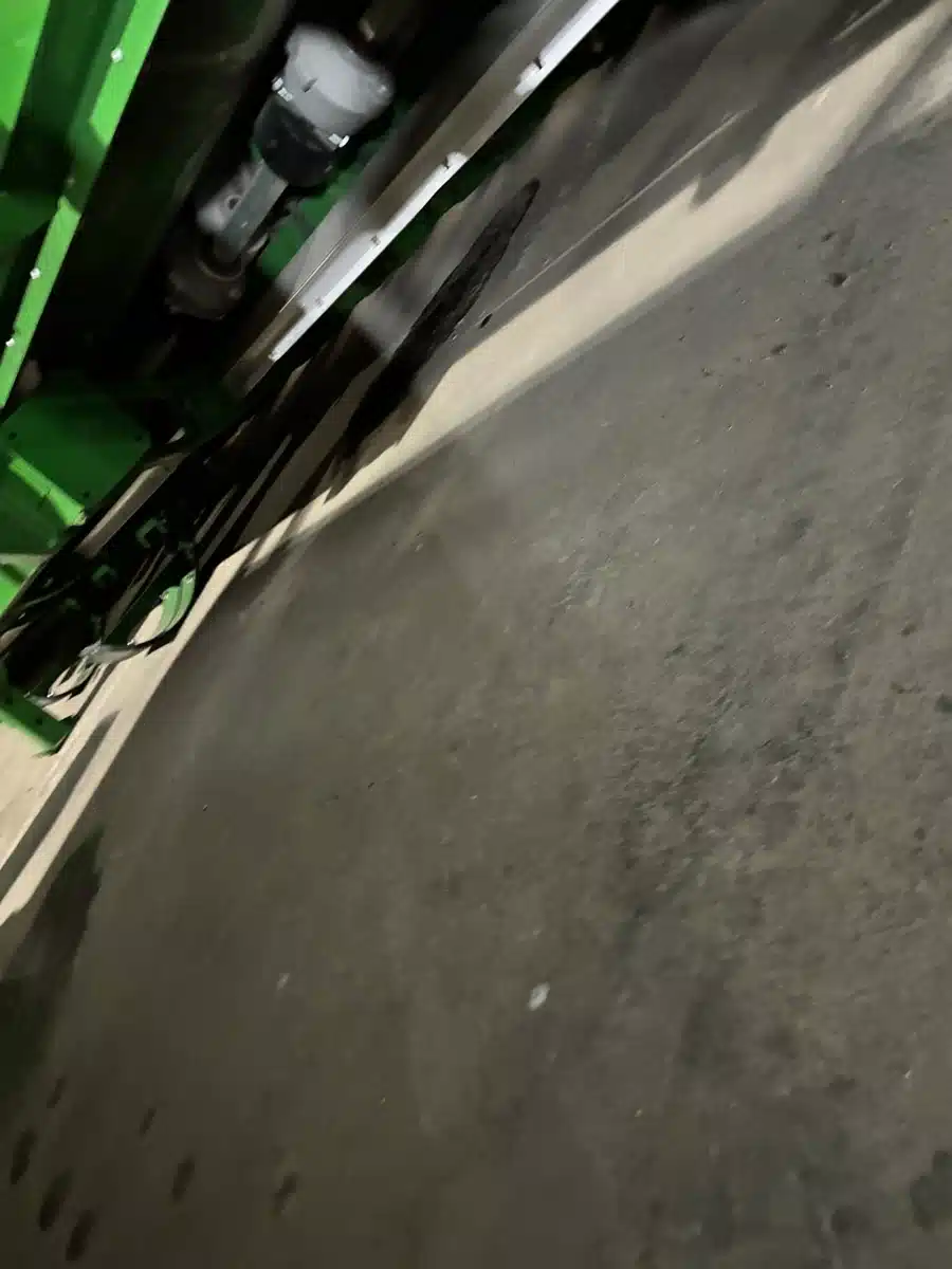 Gallery image 2 for 2024 John Deere C18R Header - Row Crop