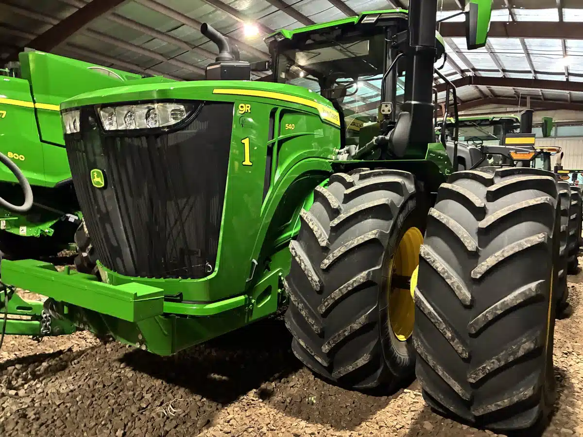 Gallery image 2 for 2025 John Deere 9R 540 Tractor