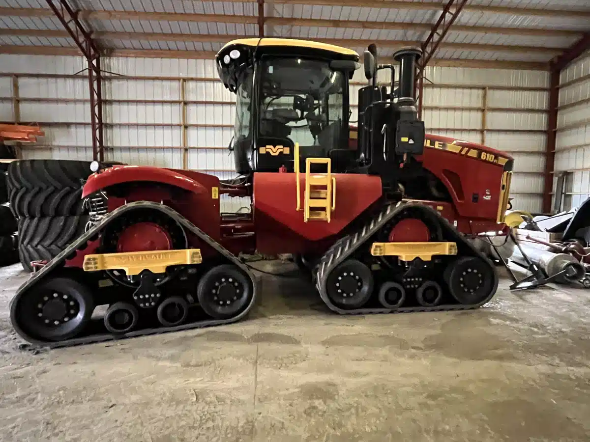 Gallery image 2 for 2018 Versatile 610DT Tractor