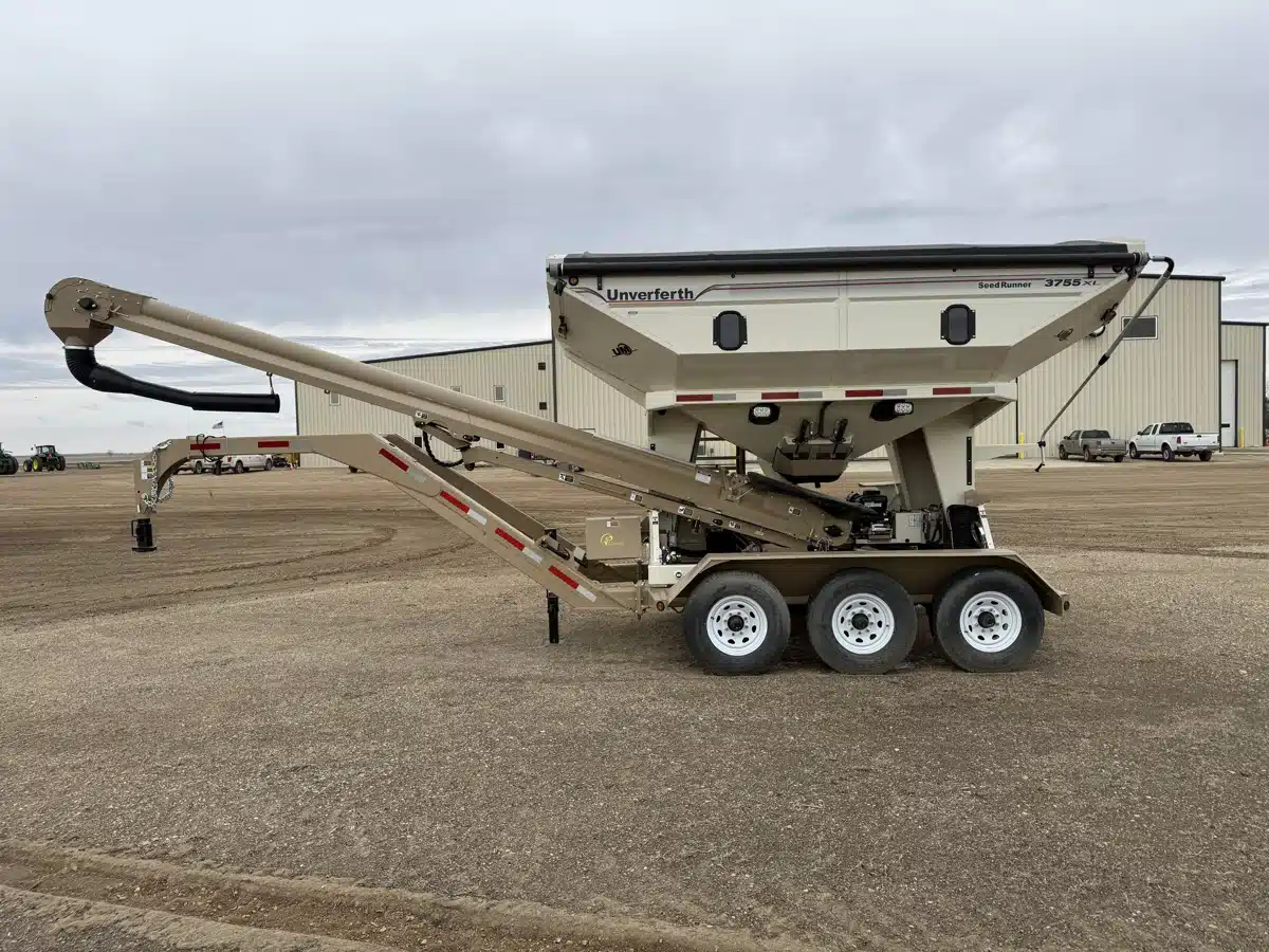 Gallery image 2 for 2024 Unverferth 3755XL Seed Tender
