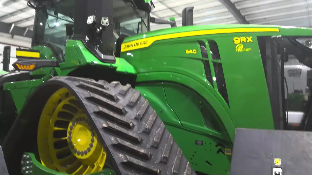 Gallery image 1 for 2025 John Deere 9RX 640 Tractor