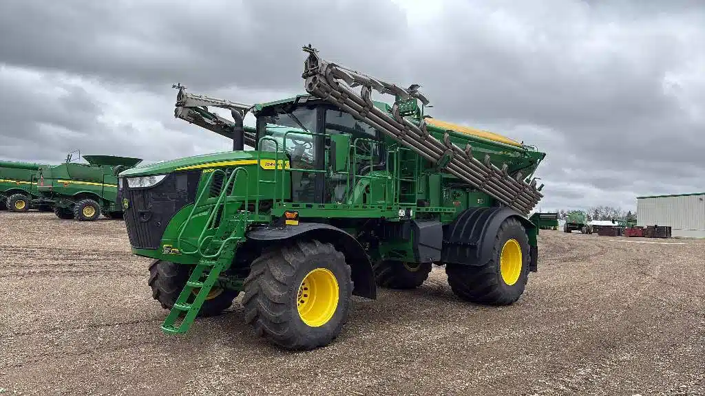 Gallery image 1 for 2023 John Deere 800R Anhydrous Applicator