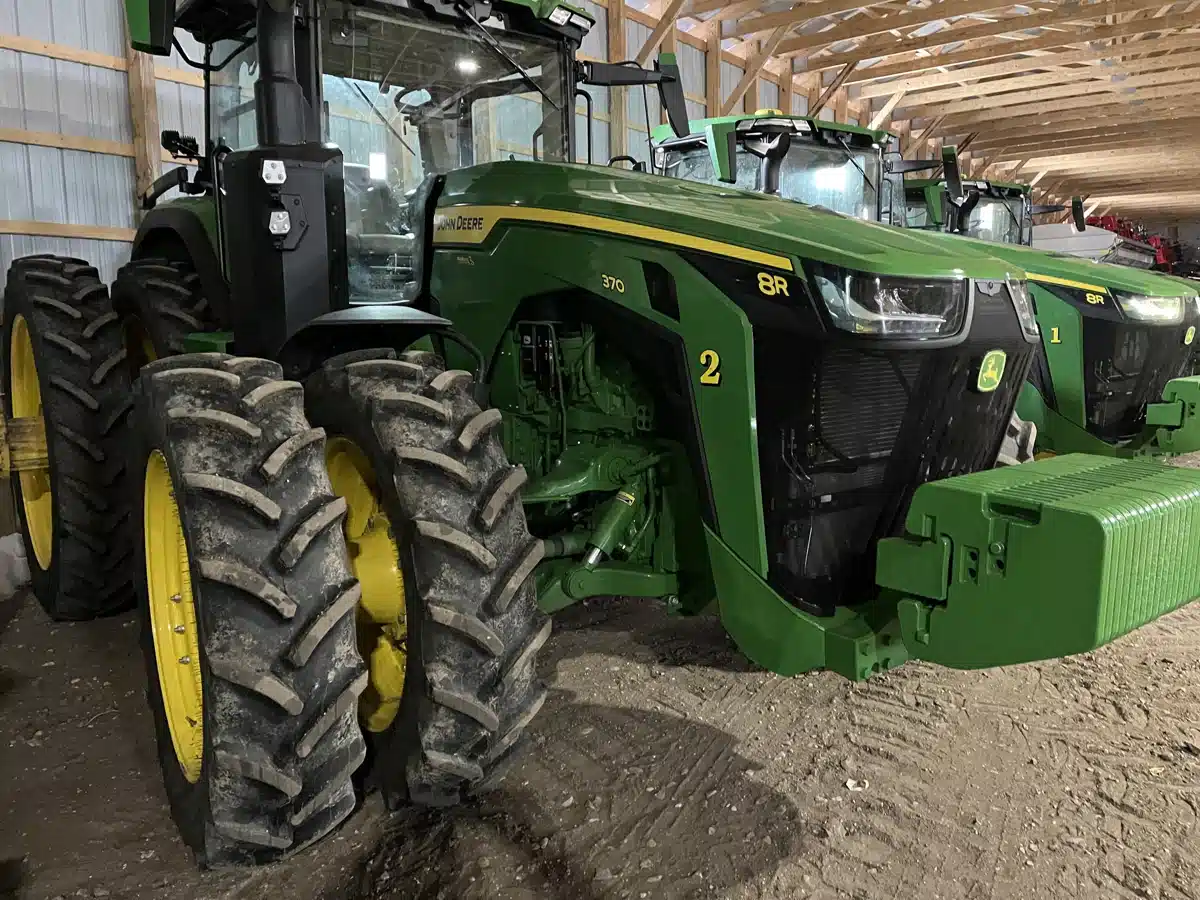 Gallery image 1 for 2025 John Deere 8R 370 Tractor