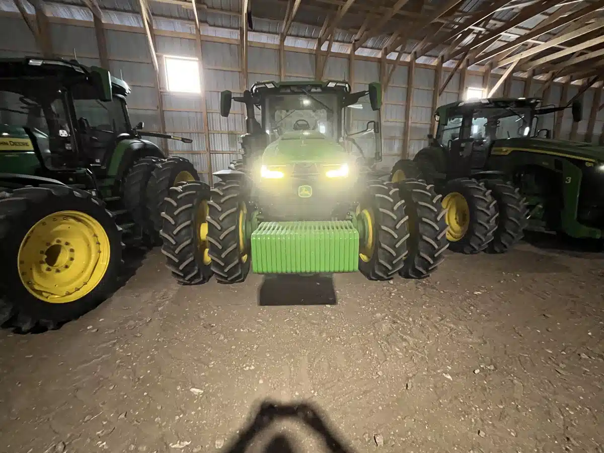 Photo de la Galerie 2 pour 2025 John Deere 8R 370 Tracteur