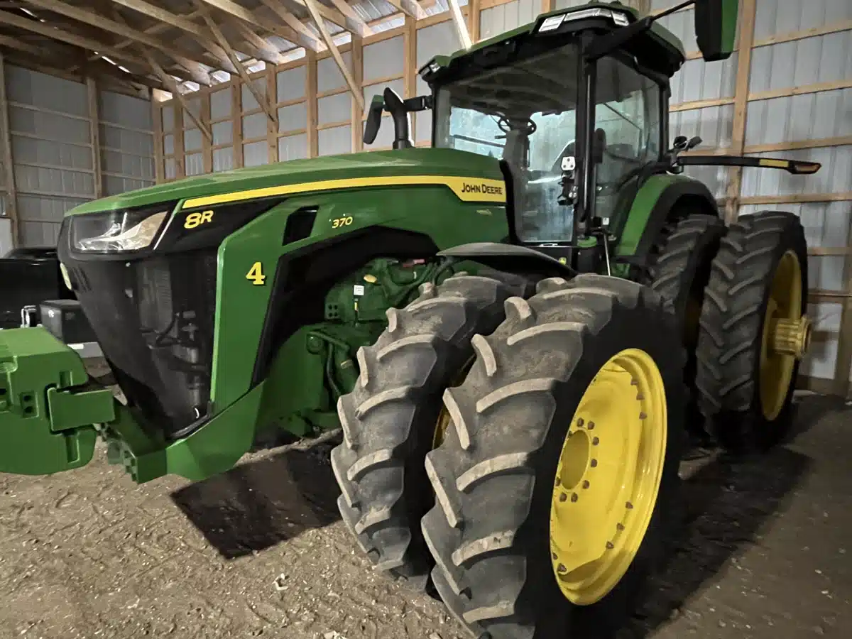 Photo de la Galerie 1 pour 2025 John Deere 8R 370 Tracteur