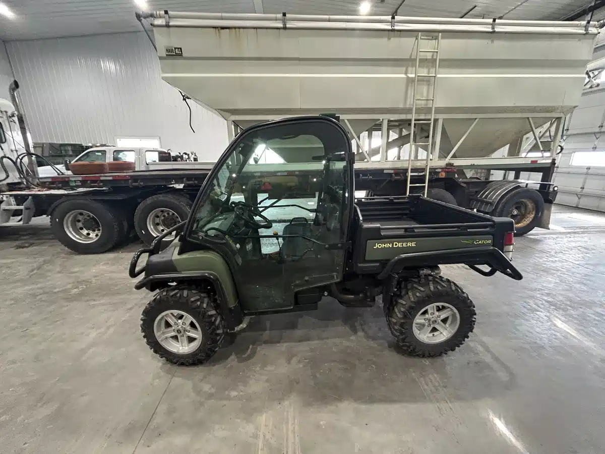 Gallery image 1 for 2012 John Deere XUV 825I ATV