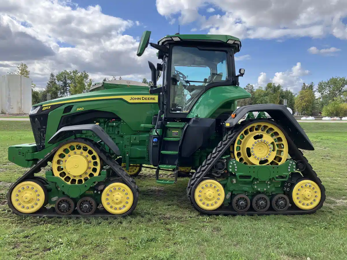 Gallery image 1 for 2023 John Deere 8RX 340 Tractor