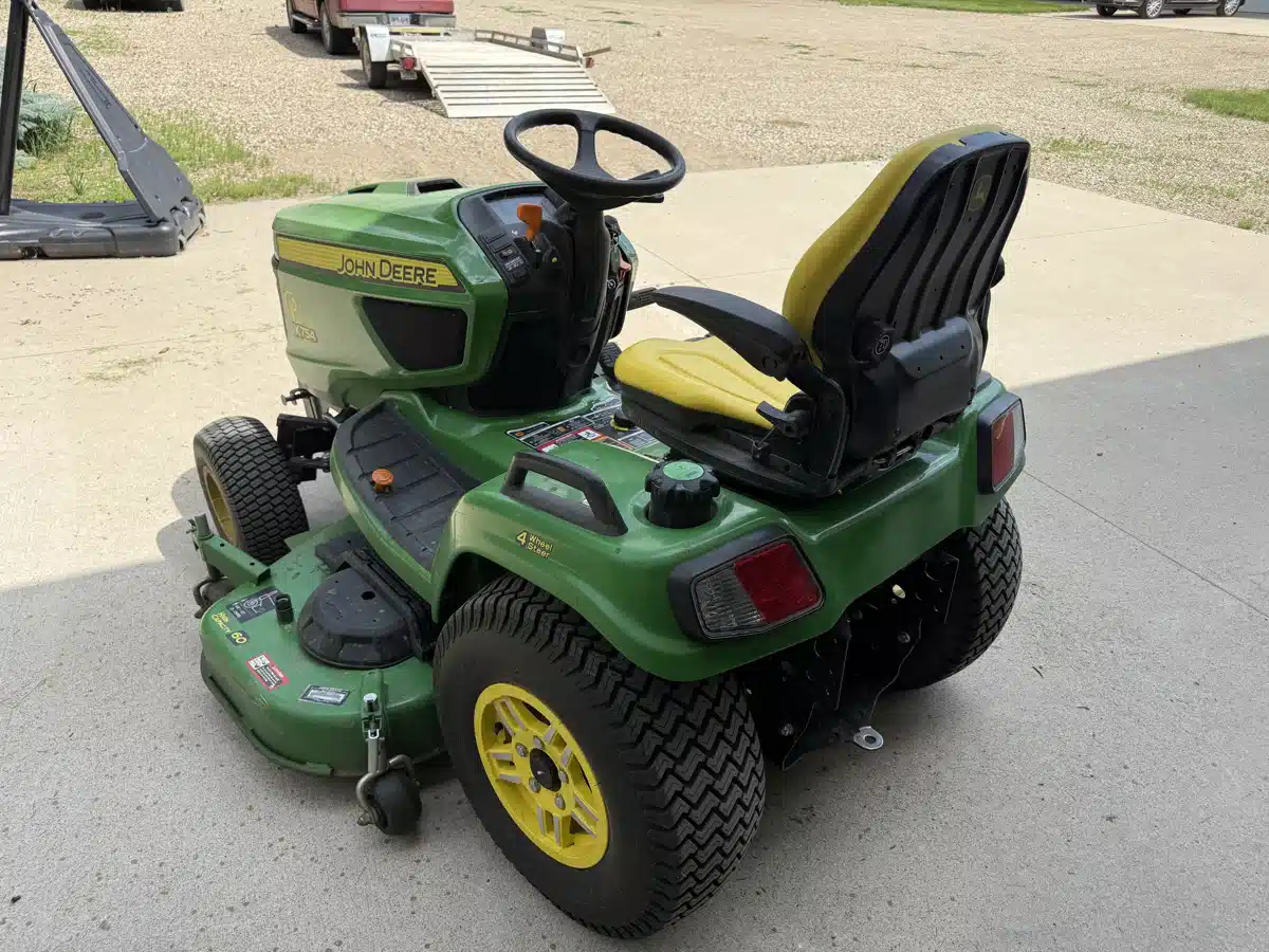 Gallery image 2 for 2024 John Deere X754 Lawn Tractor