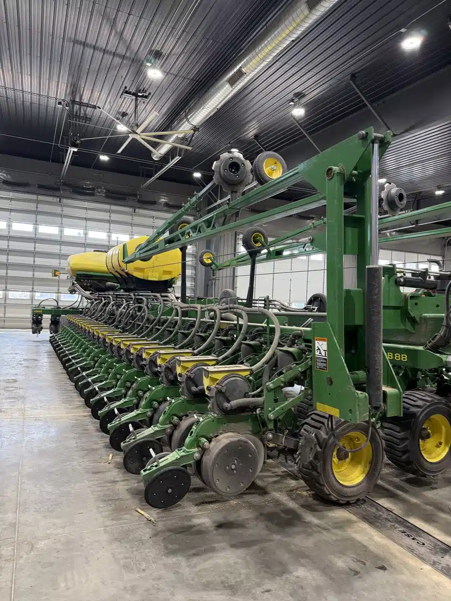 Gallery image 2 for 2015 John Deere DB88 Planter