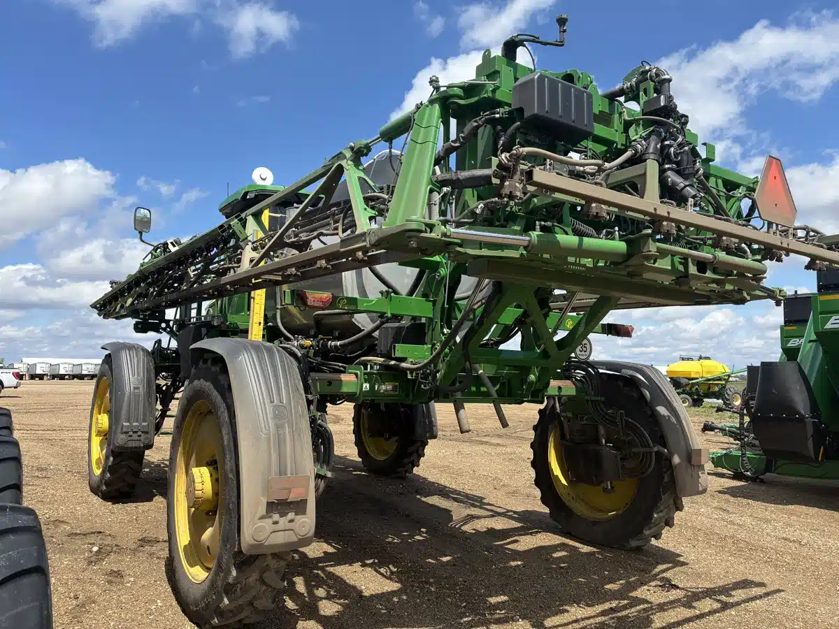 Photo de la Galerie 2 pour 2025 John Deere 412R Arroseur - Automoteur