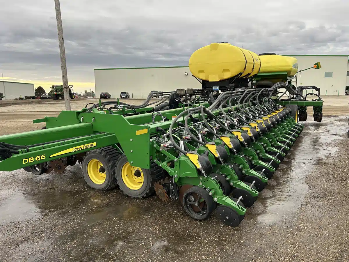 Gallery image 1 for 2020 John Deere DB66 Planter