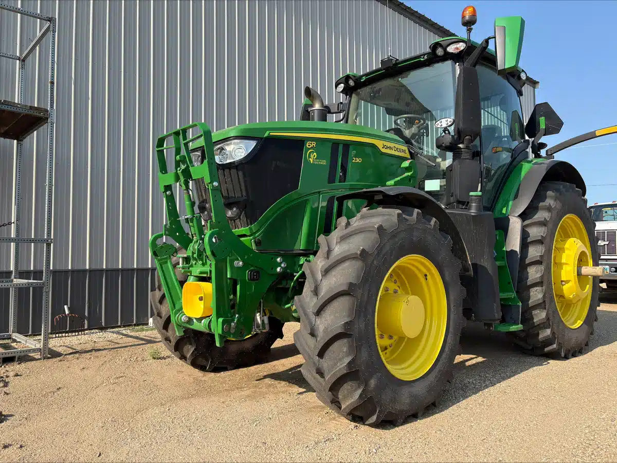 Gallery image 1 for 2025 John Deere 6R 230 Tractor