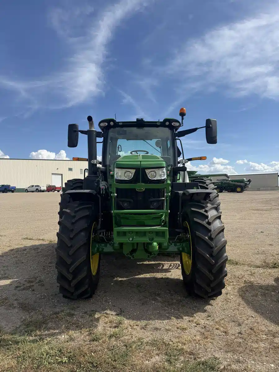 Gallery image 2 for 2025 John Deere 6R 215 Tractor