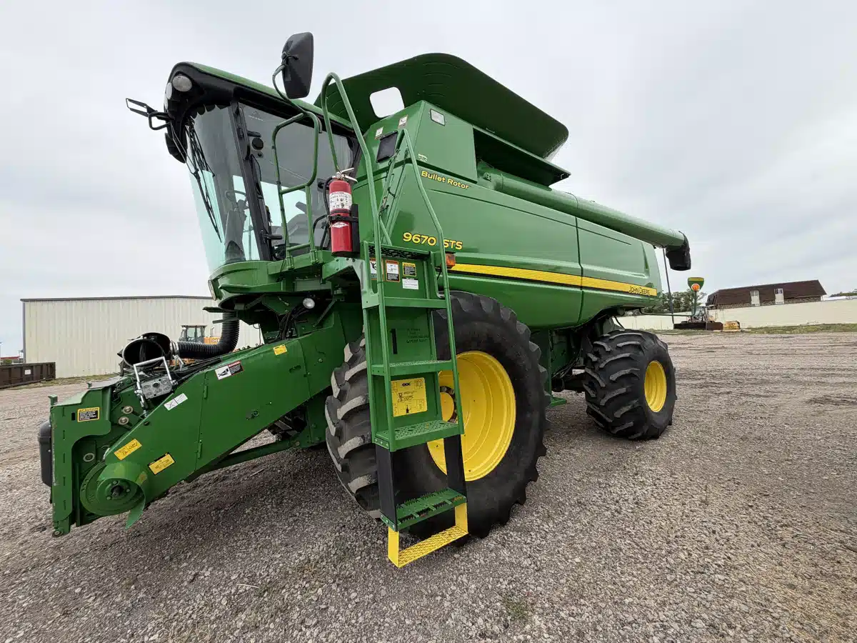 Gallery image 1 for 2008 John Deere 9670 STS Combine