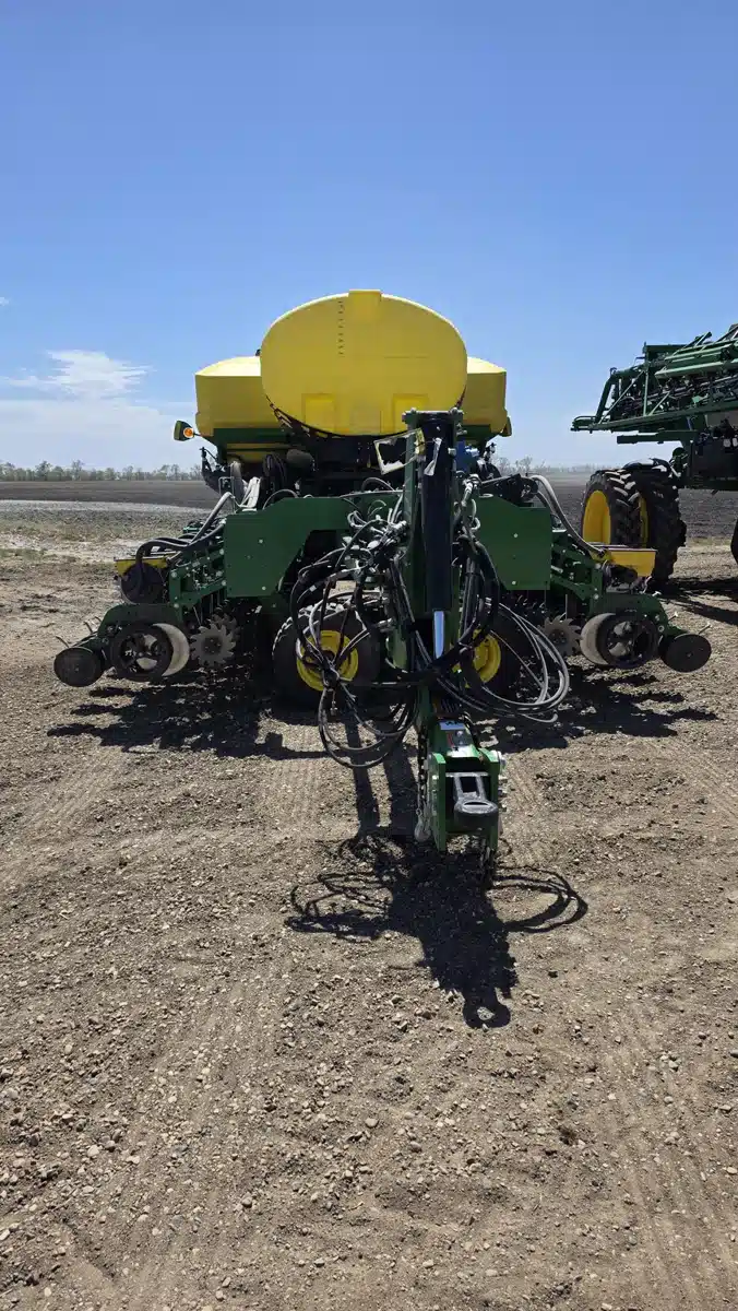 Gallery image 1 for 2022 John Deere DB44 Planter