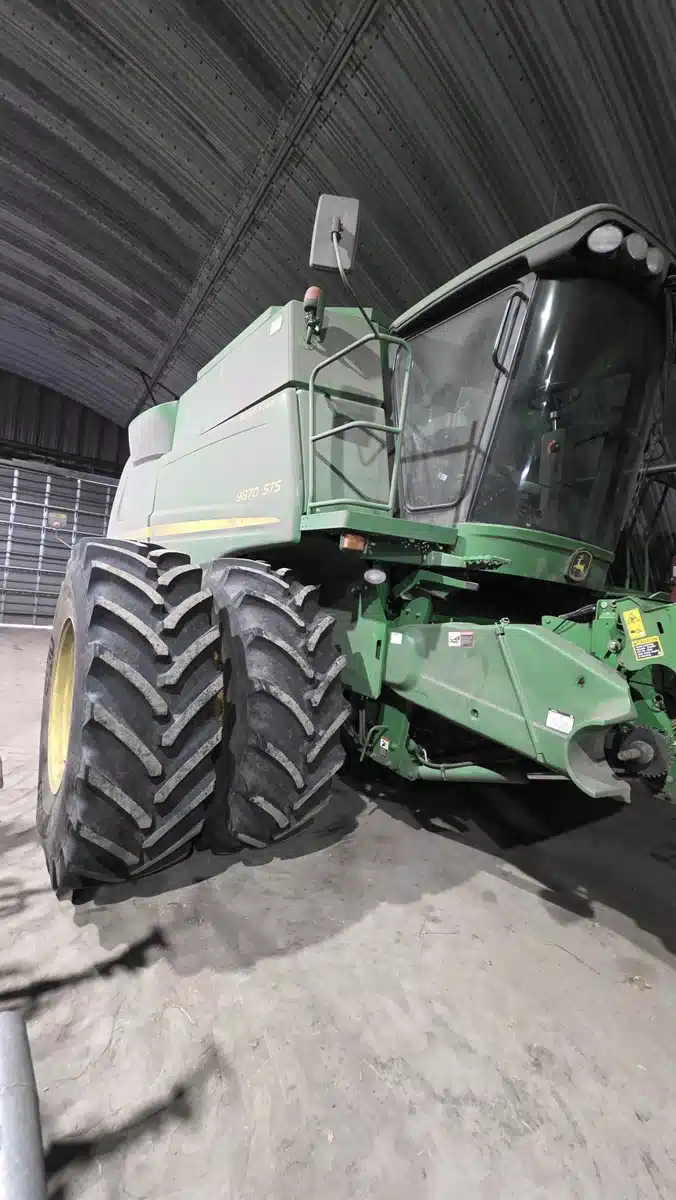 Gallery image 2 for 2010 John Deere 9870 STS Combine