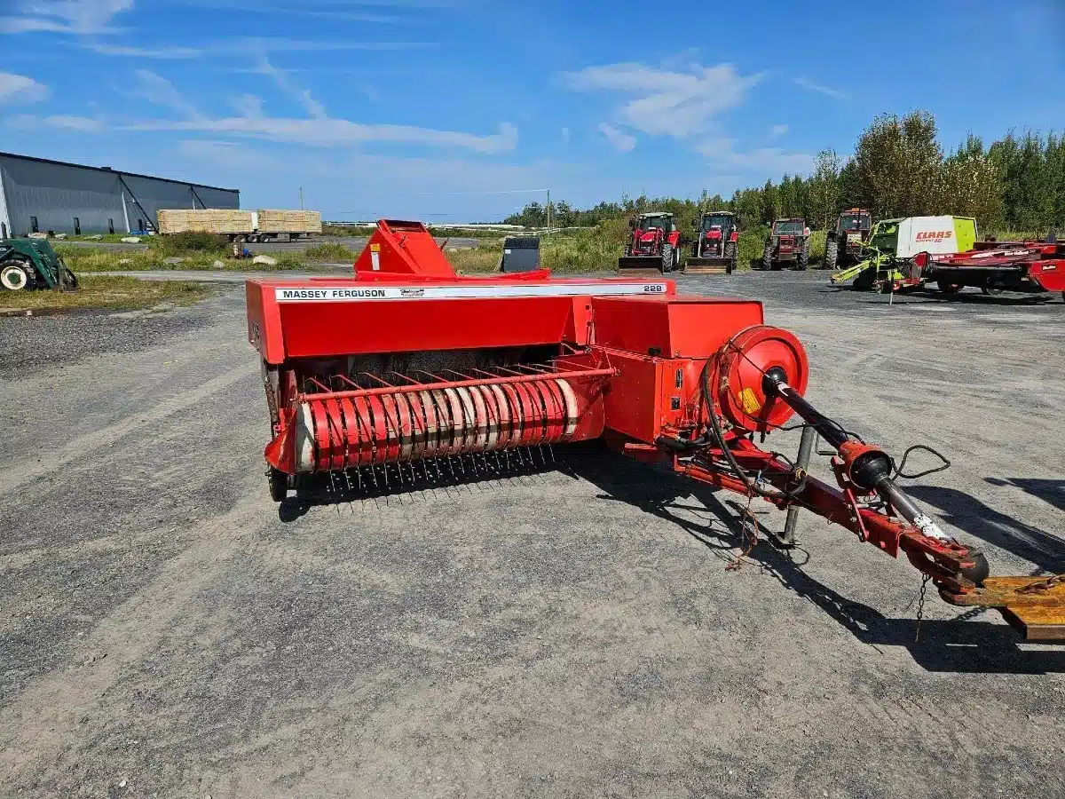 Gallery image 2 for Used Massey Ferguson 228 Square Baler - Small