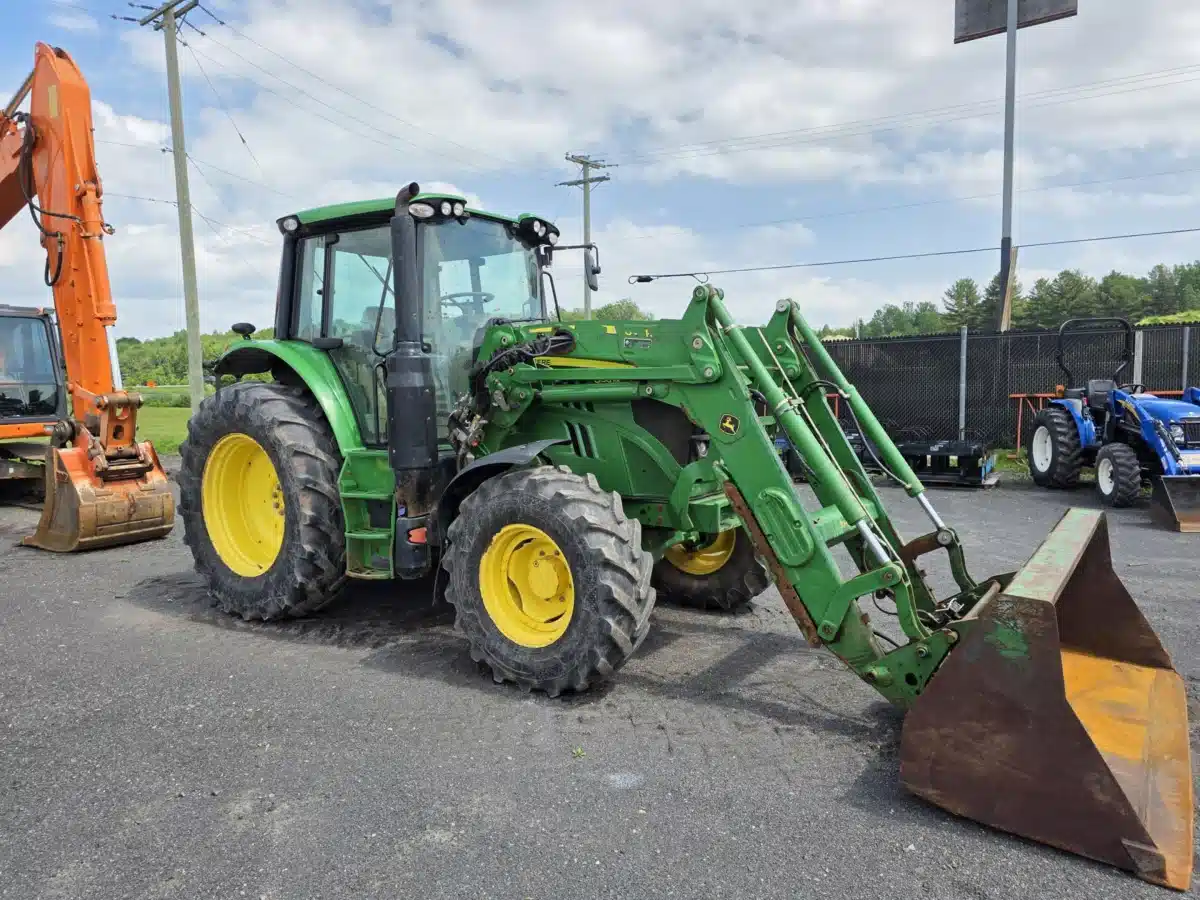 Gallery image 2 for Used 2021 John Deere 6130M Tractor