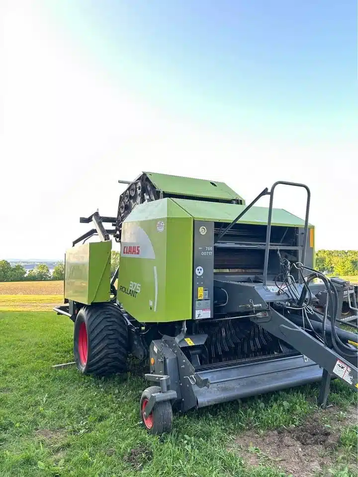 Gallery image 2 for Used 2012 CLAAS ROLLANT 375 UNIWRAP Round Baler