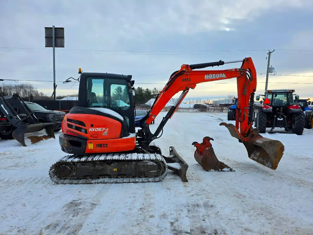 Gallery image 2 for 2019 Kubota KX057-4 Excavator